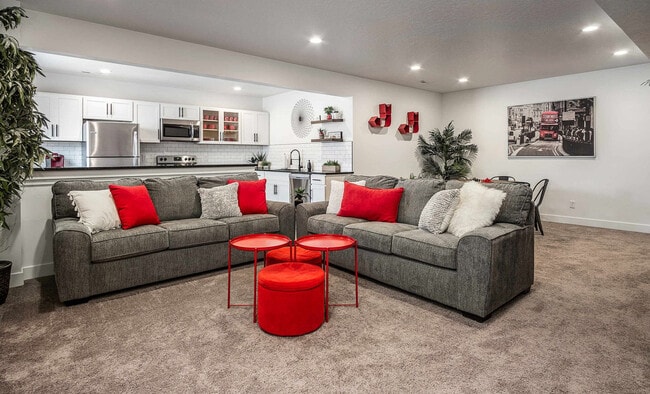 Building Photo - 2273 N Elderberry Dr Unit ID1387177P