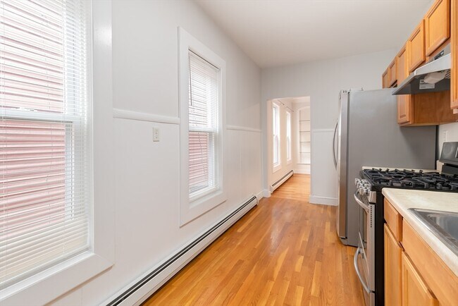 Photo - 757 Broadway Unidad 1