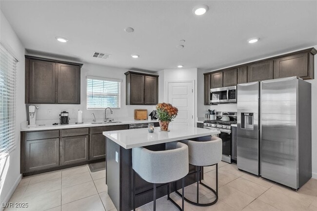 Photo - 901 Jigglypuff Pl