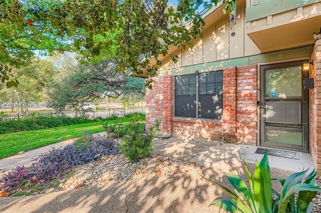 Photo - 9507 Quail Village Ln