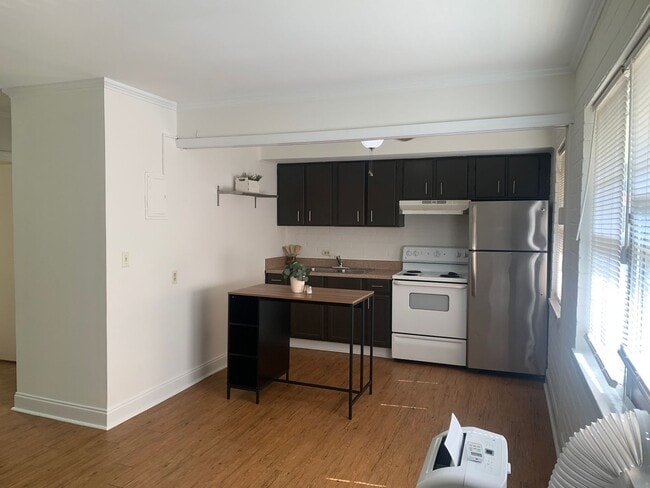 Photo - Charming One Bedroom Apartment In The Heart of Plaza Midwood!