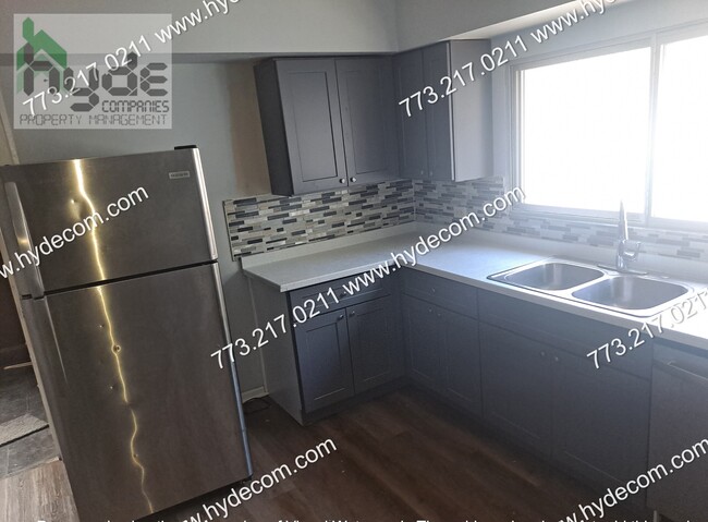Photo - 10017 S La Salle St