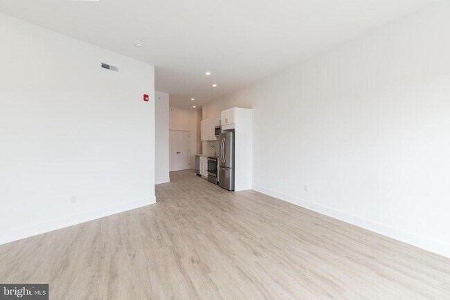 Photo - 1622 Point Breeze Ave Unit 309