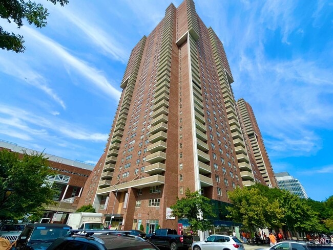 Building Photo - 40 Harrison St Unit 40-32H Rental