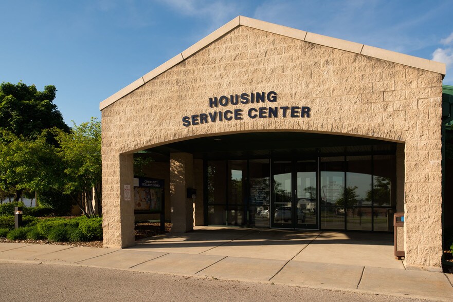 Great Lakes Family Housing Apartments For Rent in Great Lakes, IL