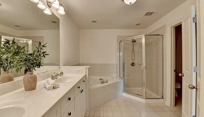 Photo - 10898 Gallier St Casa Adosada