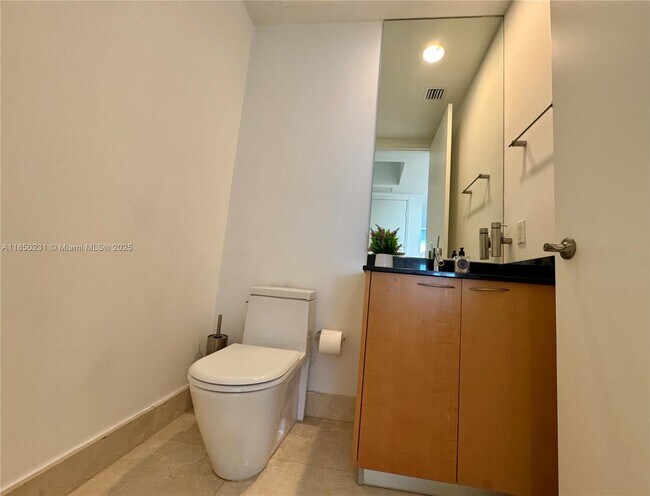 Photo - 15901 Collins Ave Unidad 1804