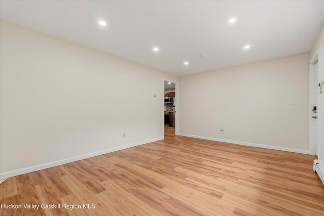 Photo - 133 N Smith Rd