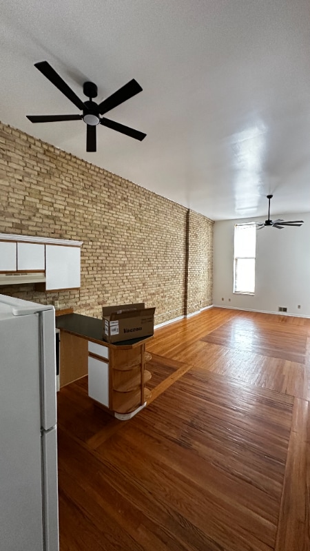 Photo - 201 N Hamilton St Unidad 2