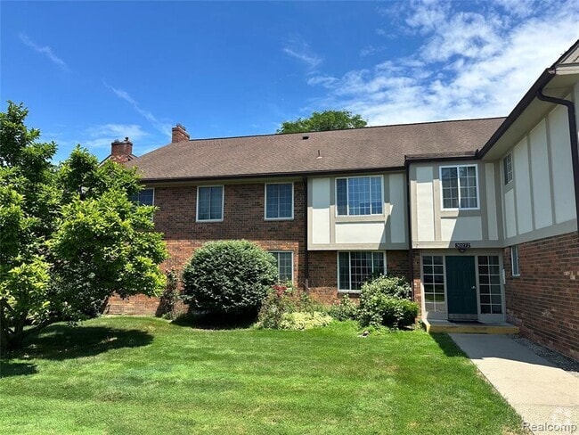 Building Photo - 30272 Southfield Rd Unit A231 Rental