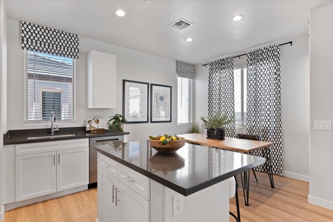 Moderne at Rocking K
