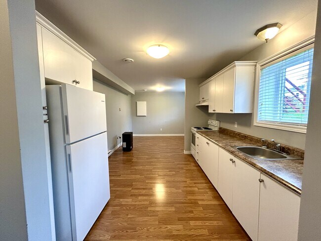 Photo - 19 Martin & Doyles Ln Unit A