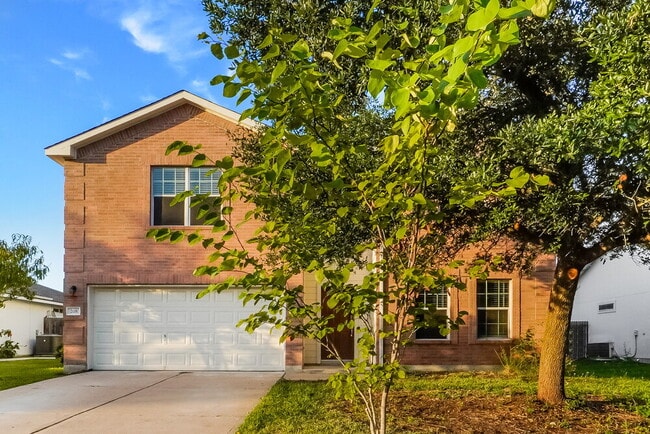 Building Photo - 208 Rinehardt St