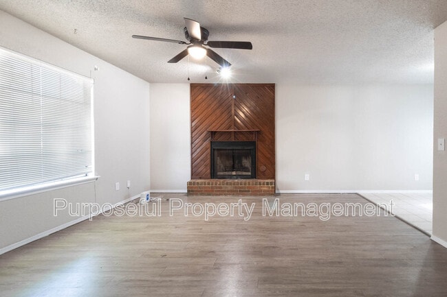 Photo - 313 Belmont Dr