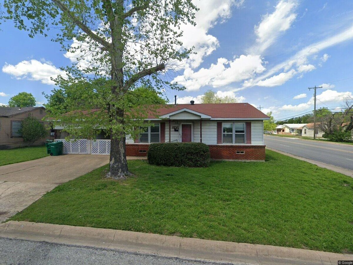 Photo - 1717 E Cherry St