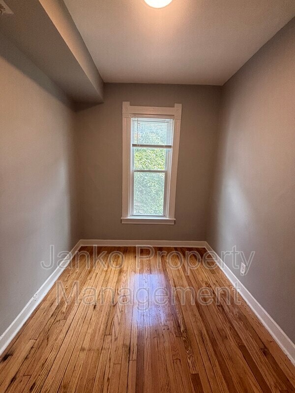 Photo - 7308 S Kenwood Ave Unit 2