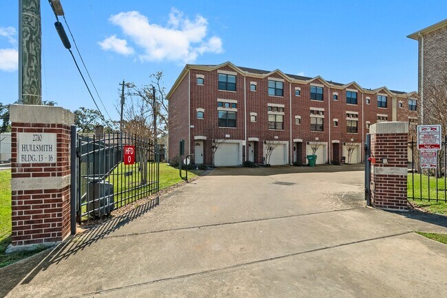 Photo - 2710 Hullsmith Dr Unit 1301