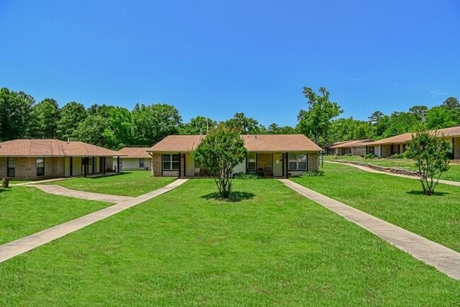 Photo - 1001 Lakeview Dr