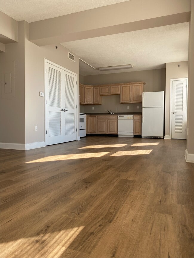 Photo - The St. Francis Apartments