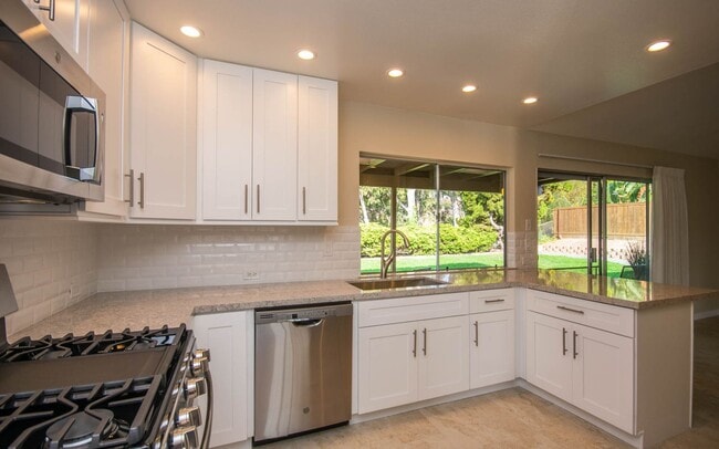 Fully Remodeled 3BD/2BA in Carlsbad - Fully Remodeled 3BD/2BA in Carlsbad Casa