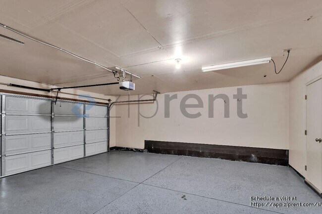 Photo - 135 Southwind Dr