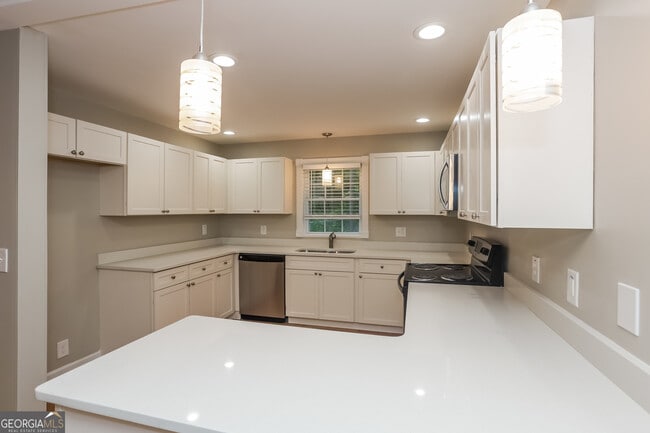 Photo - 147 Acorn Dr