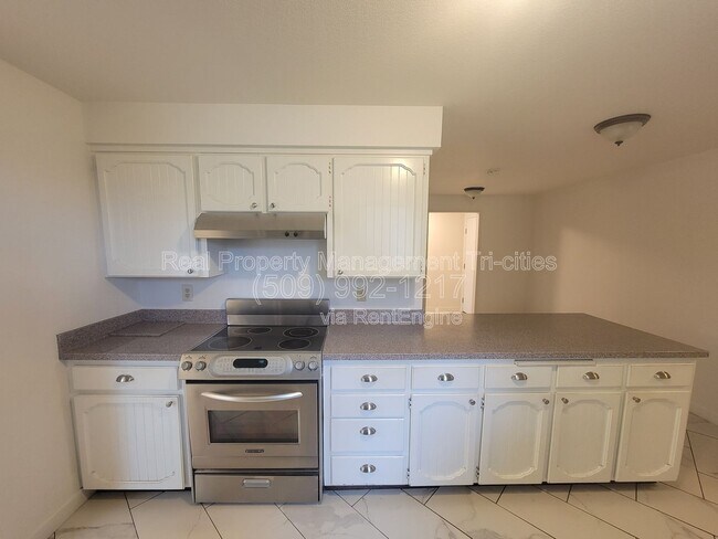 Photo - 3704 S Vancouver St