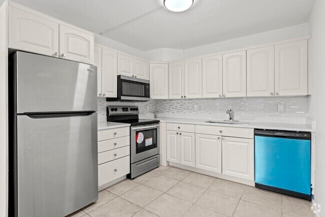 Building Photo - 2044 Hythe A Rental