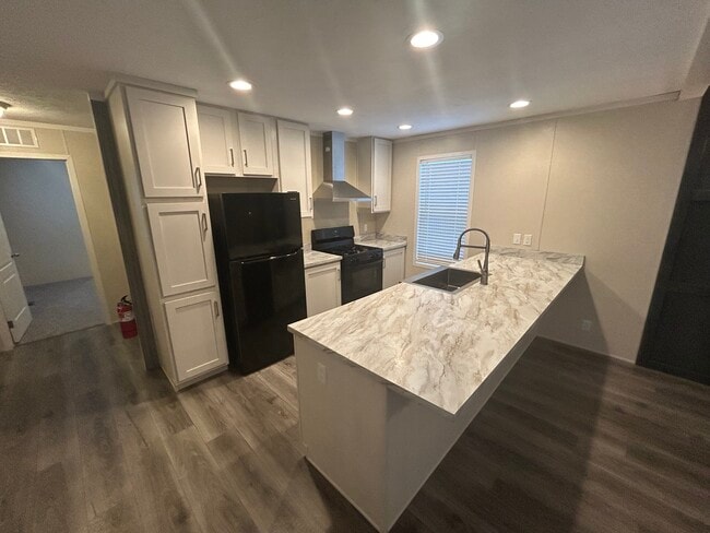 Building Photo - 139 Texas