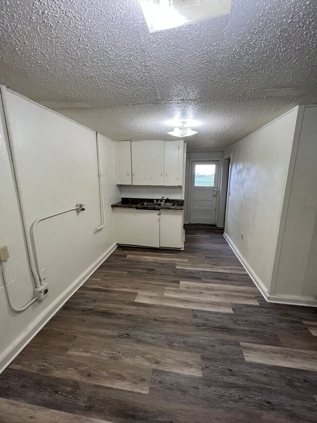 Photo - 532 W 14th St Unidad 1