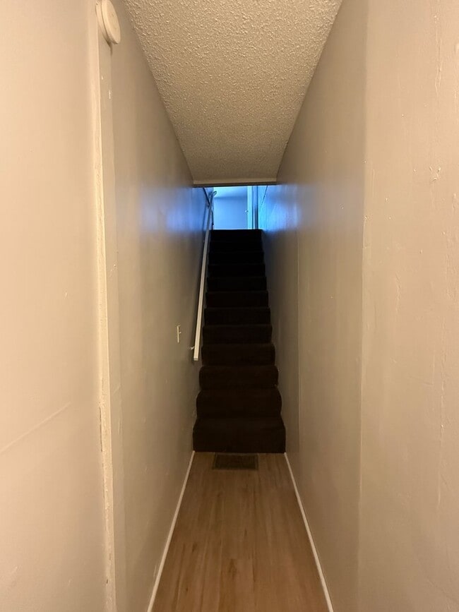 Photo - 658 Cooper St Unit Apt #2 - Upper