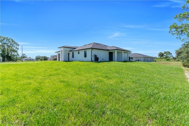 Photo - 1112 Eisenhower Blvd