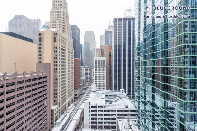 Photo - 210 N Wells St Unidad FL16-ID247