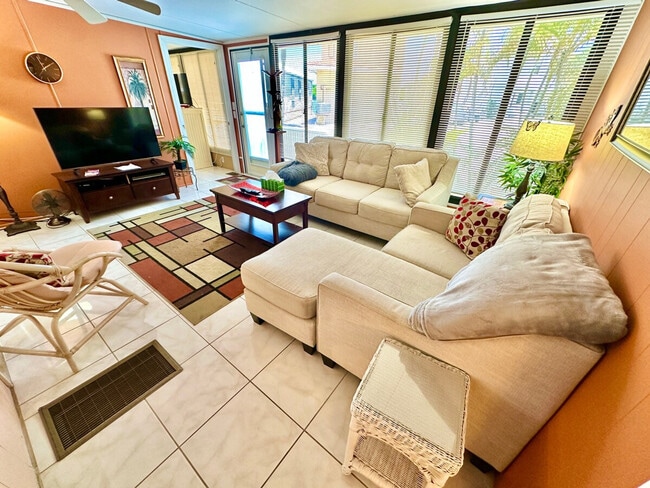 Photo - 710 Nettles Blvd Unidad SI ID1537496P
