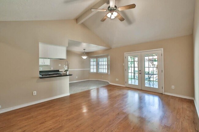 Photo - 9238 Rockhurst Dr