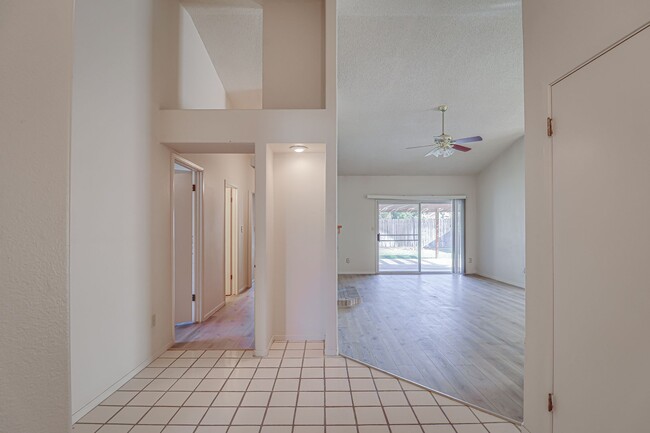 Photo - Spacious Home in SW Bakersfield!