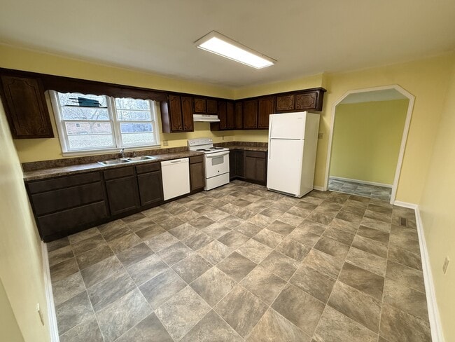 Photo - 608 Mt Pelia Rd