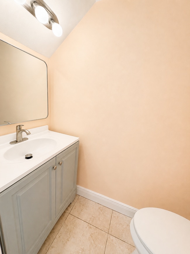 Photo - 1300 Arlington Ln NE Unit #102