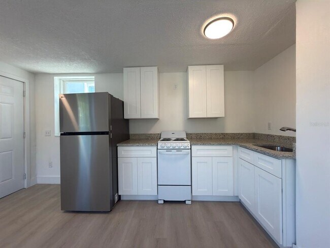 Photo - 401 E Columbus Dr Unit 2