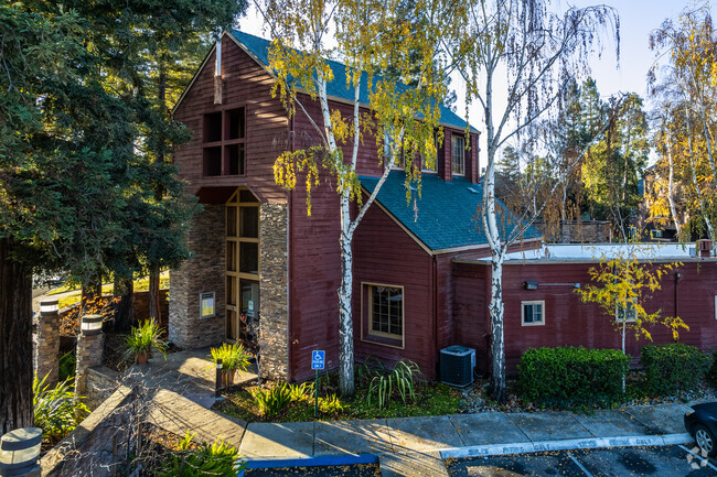 Primary - Sierra Crest Apartments