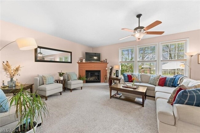 Photo - 73 Quartz Ave