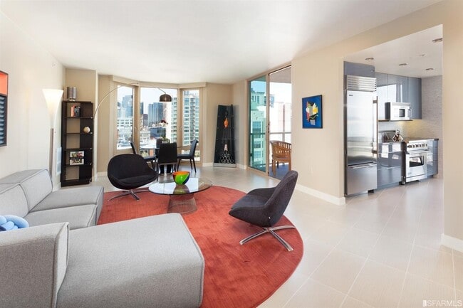 Photo - 88 King St Unit #921