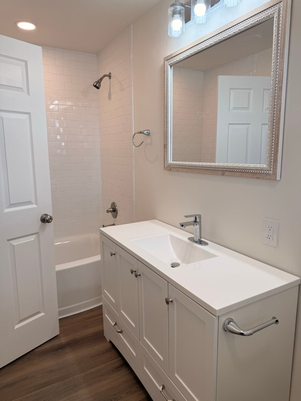 Photo - 140 Village Dr