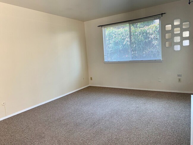 Charming 2 bedroom in Queen Anne!