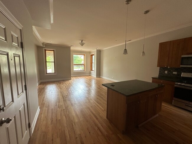 Photo - 4824 S King Dr