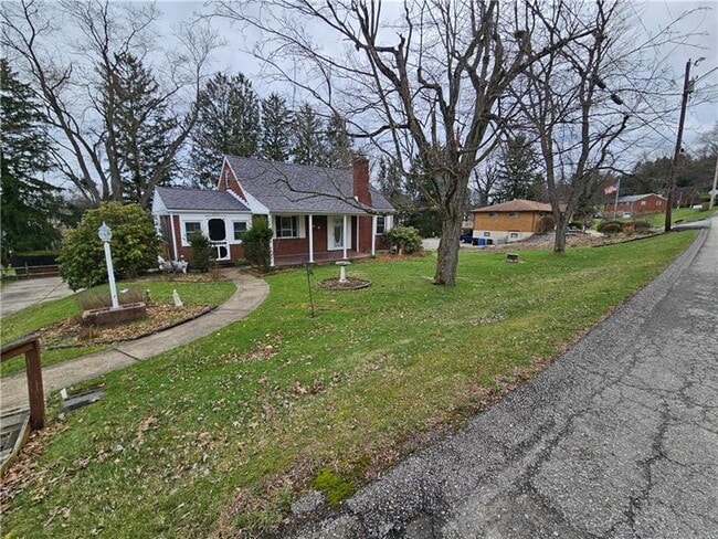 Photo - 471 Kimlyn Ave