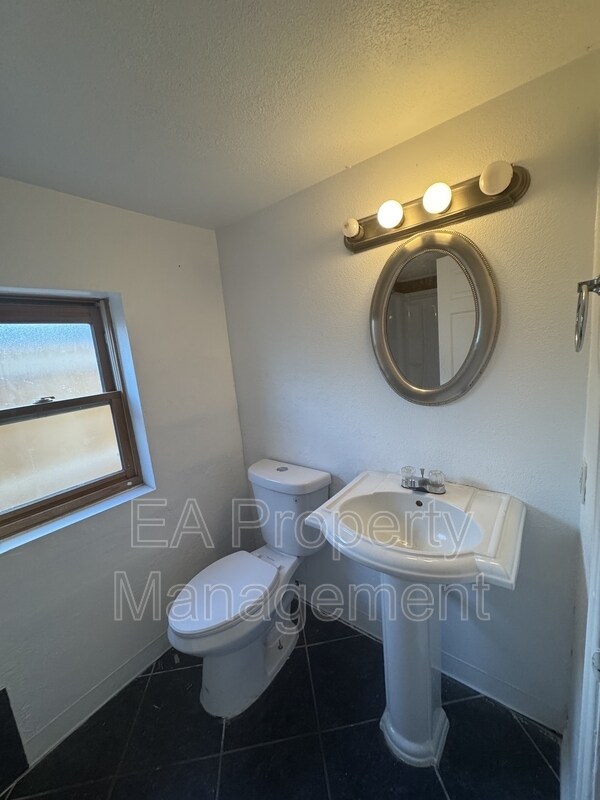 Photo - 8906 Guadalupe Trail NW House