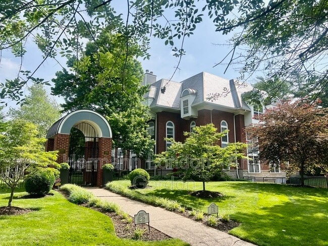 Photo - 4225 W Pine Blvd Unit 2