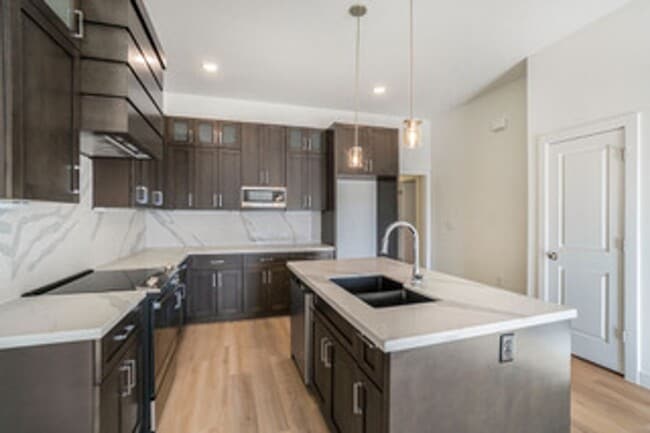 Photo - 9309 N Lenox Ave