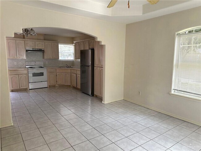 11 Moonlight Ln